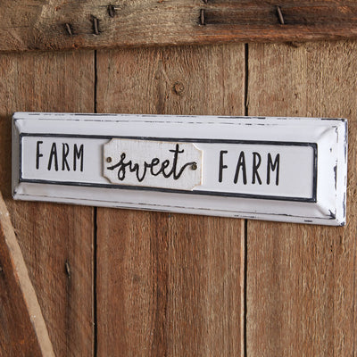 Charming "Farm Sweet Farm" Sign