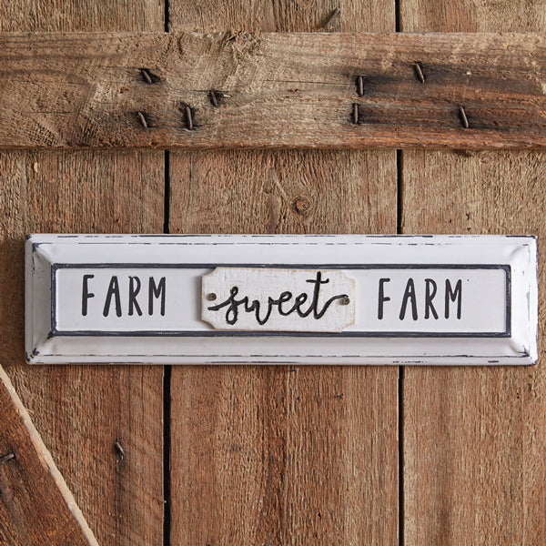 Charming "Farm Sweet Farm" Sign