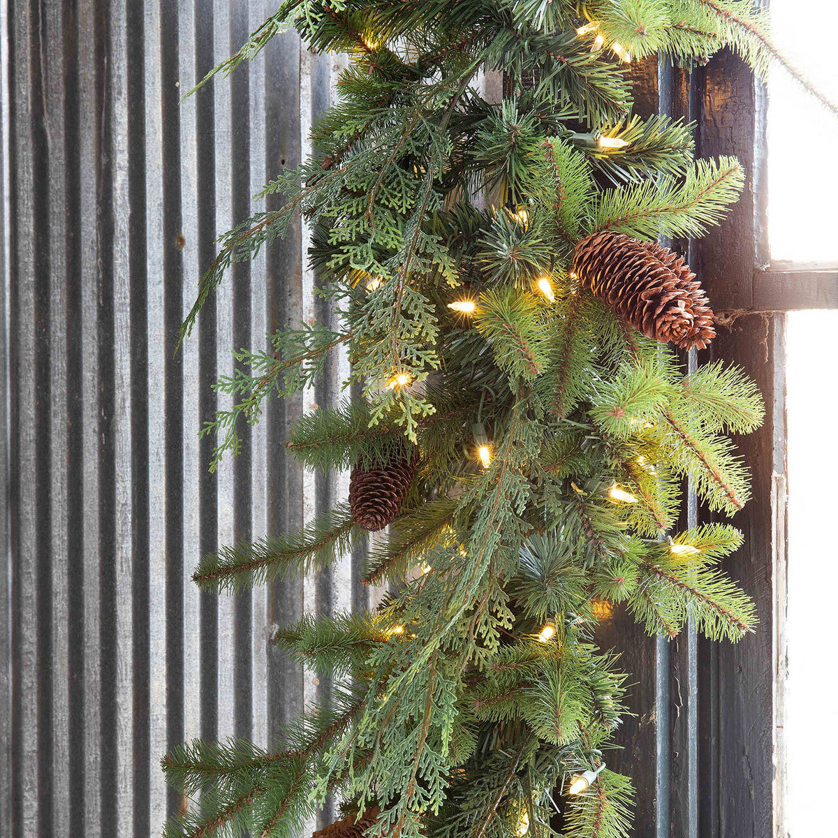 Mixed Evergreen Garland with LED